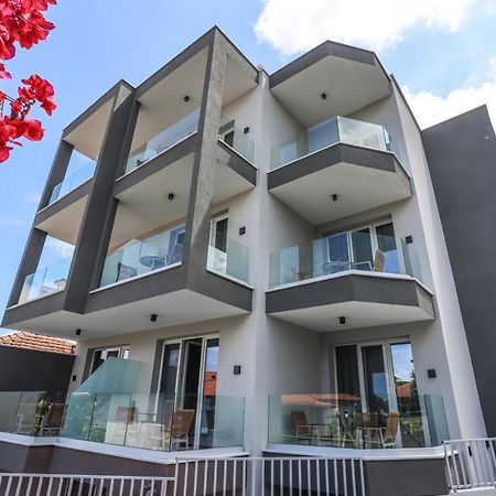 Notos Premium Holiday Apartments بيفكوهوري المظهر الخارجي الصورة